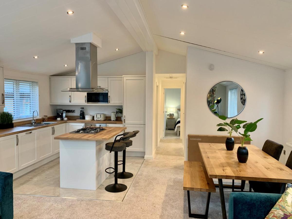Thirlmere 4 Luxury Lodge At White Cross Bay Windermere Extérieur photo