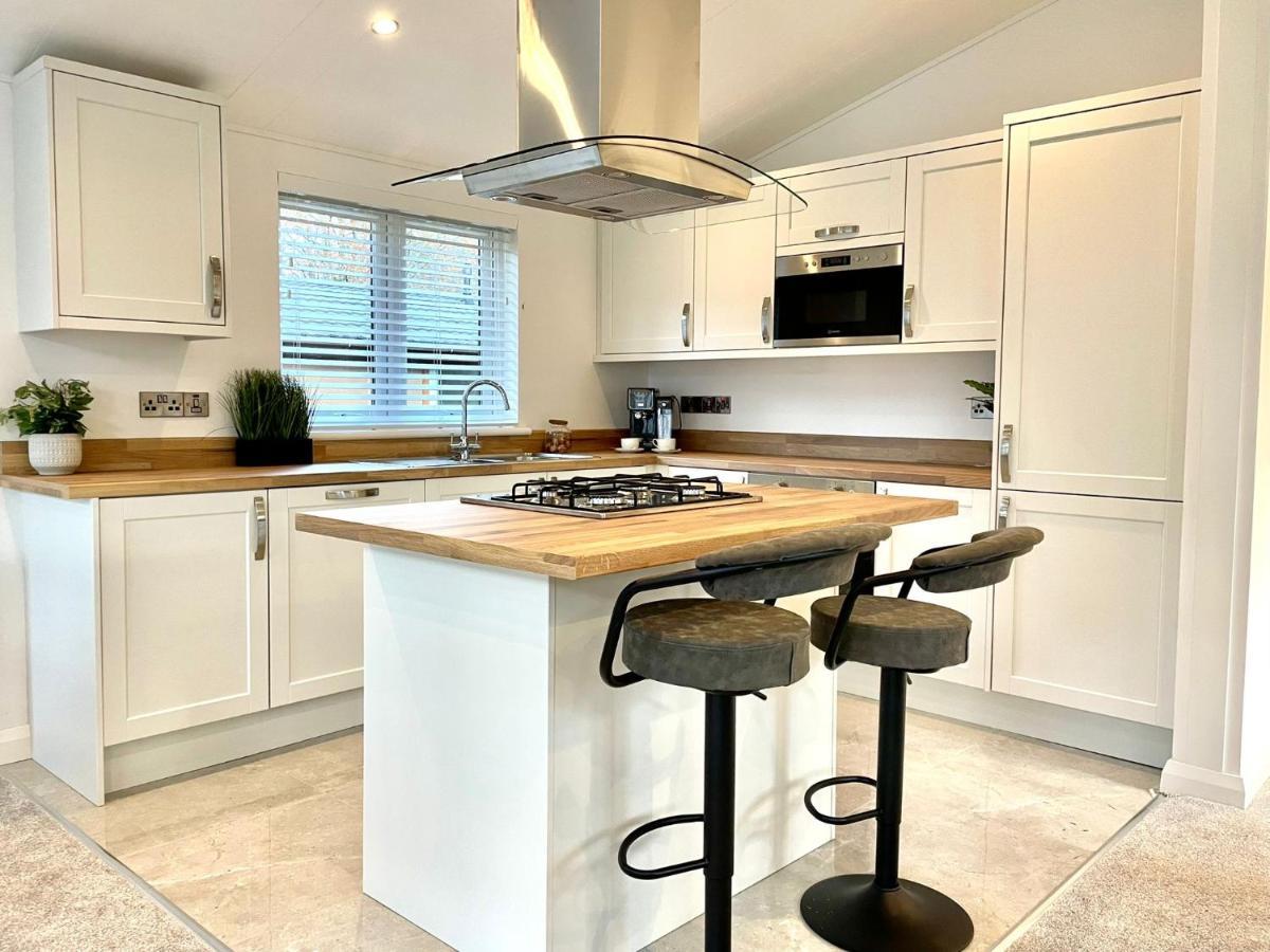 Thirlmere 4 Luxury Lodge At White Cross Bay Windermere Extérieur photo